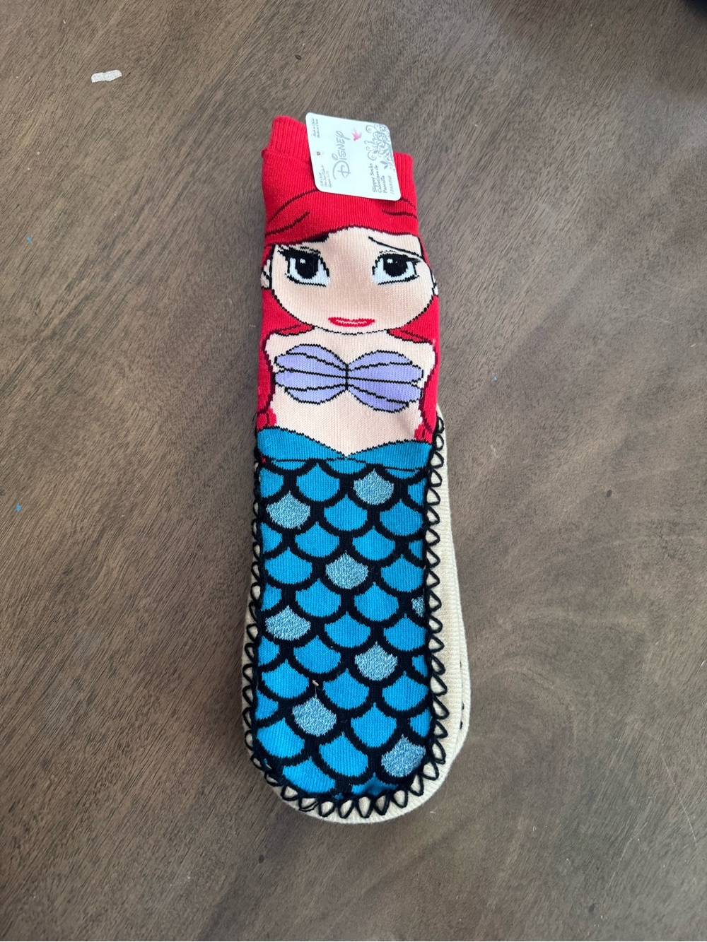 NEW 1 PAIR DISNEY LITTLE MERMAID ARIEL SLIPPER SOCKS SIZE SMALL (5-7) NON-SLIP